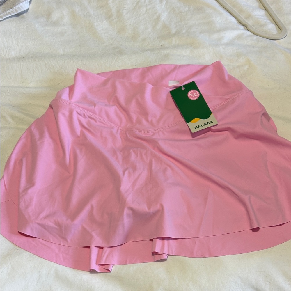 New HALARA Women's Mini Skirt in Pink